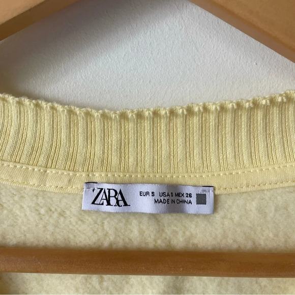 Zara V Neck Cropped Sweater Vest Butter Yellow Sz Small - Picture 6 of 7